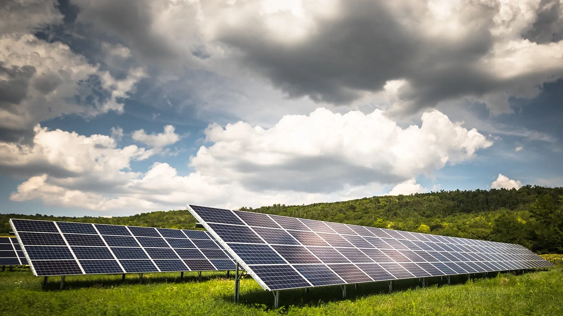 Commercial solar Operations and Maintenance (O&M) services by OnLoop Energy